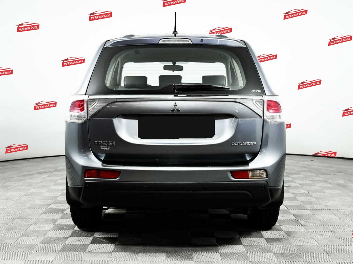 Купить Mitsubishi Outlander с пробегом. Фото: #5