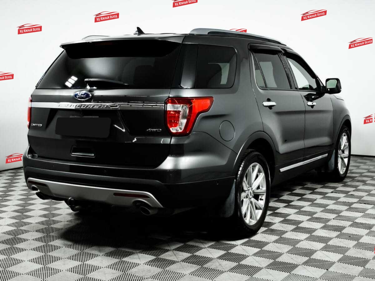 Купить Ford Explorer с пробегом. Фото: #3