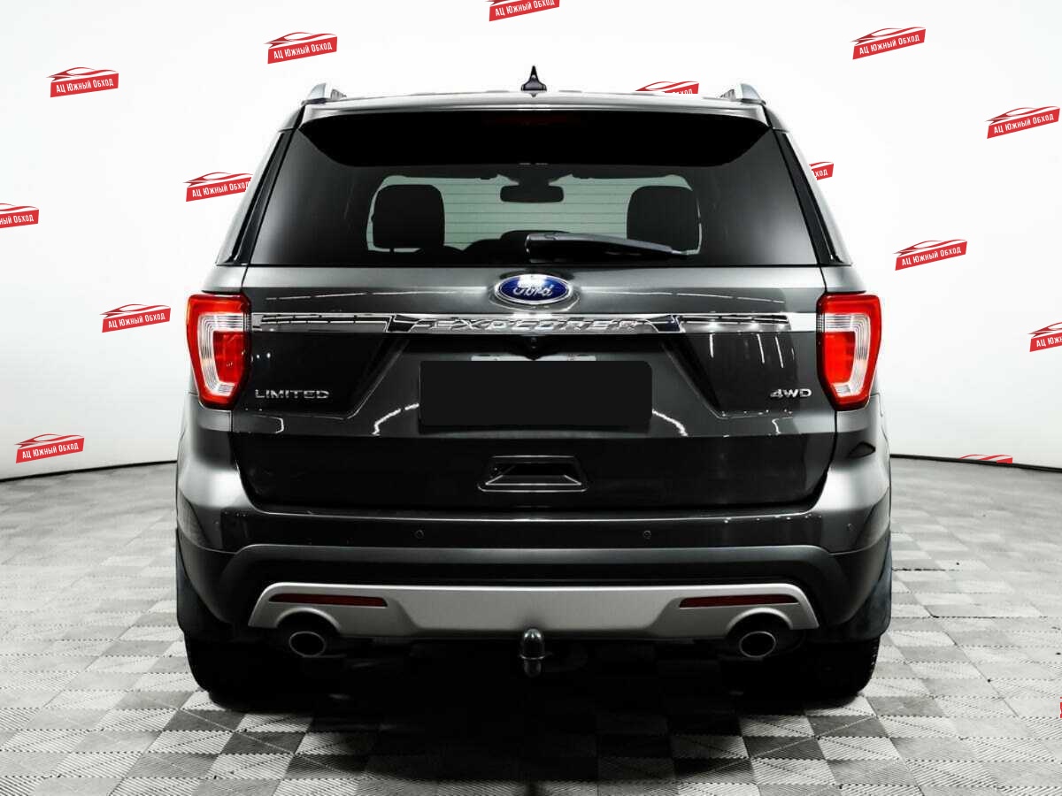 Купить Ford Explorer с пробегом. Фото: #4