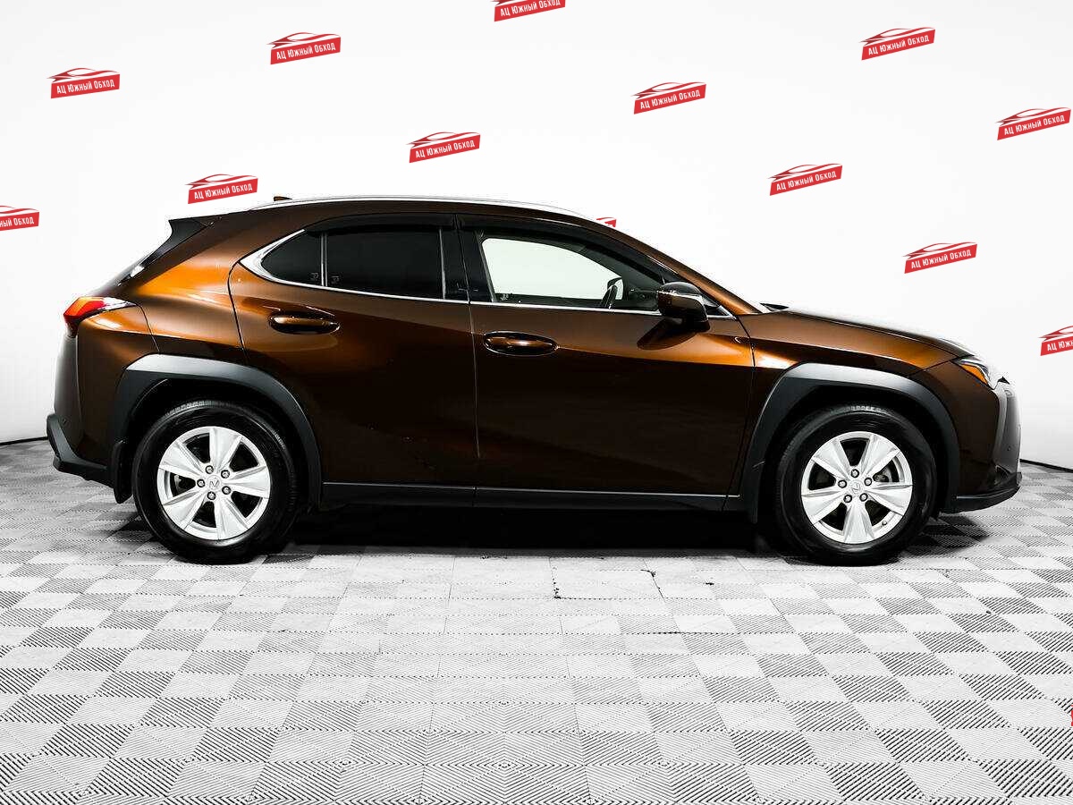 Купить Lexus UX с пробегом. Фото: #3