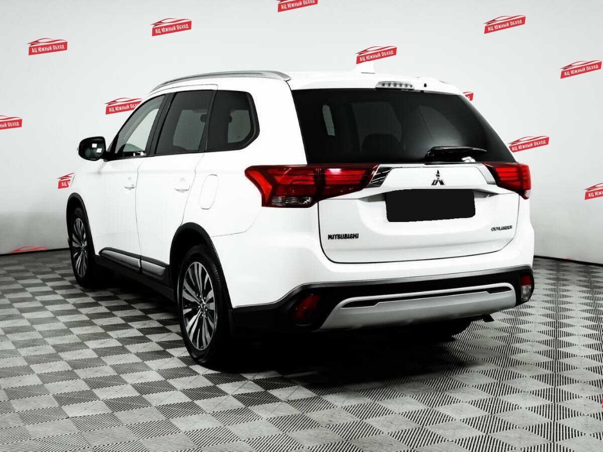 Купить Mitsubishi Outlander с пробегом. Фото: #6