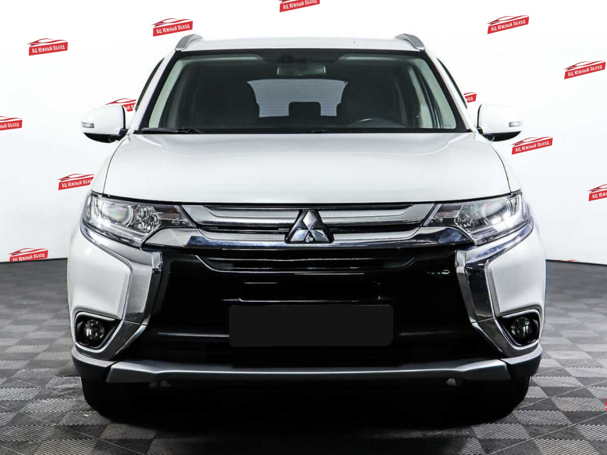 Купить Mitsubishi Outlander с пробегом. Фото: #1
