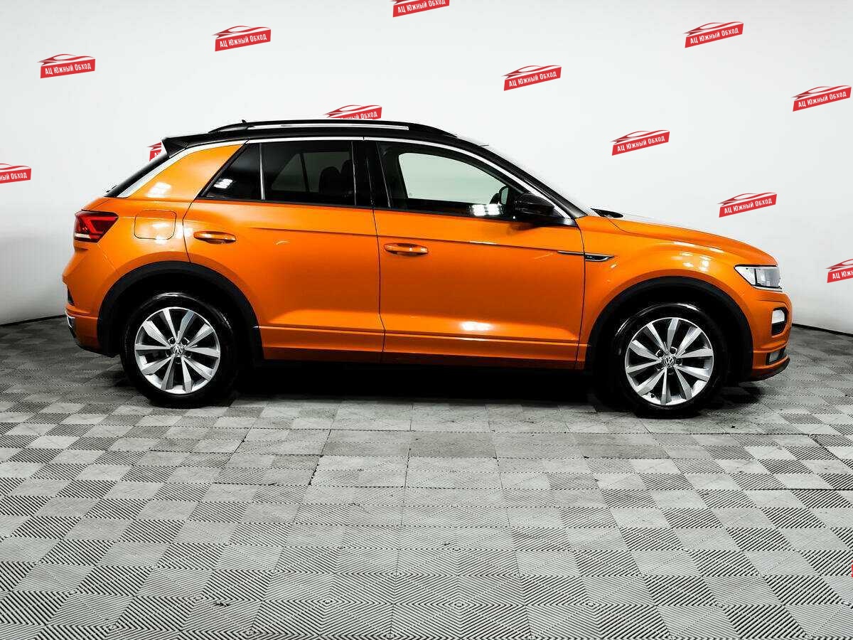 Купить Volkswagen T-Roc с пробегом. Фото: #3