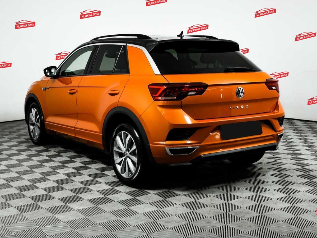 Купить Volkswagen T-Roc с пробегом. Фото: #6