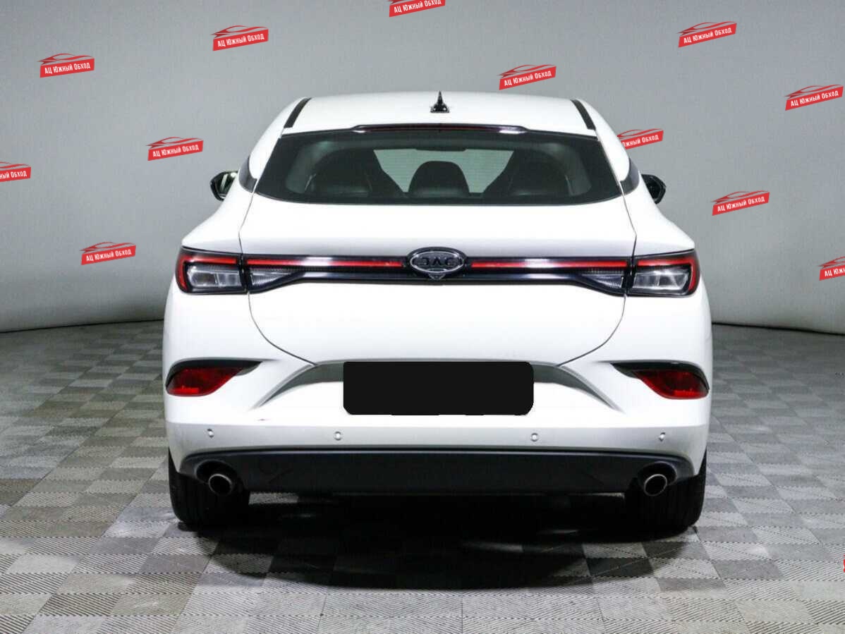 Купить JAC J7 с пробегом. Фото: #4