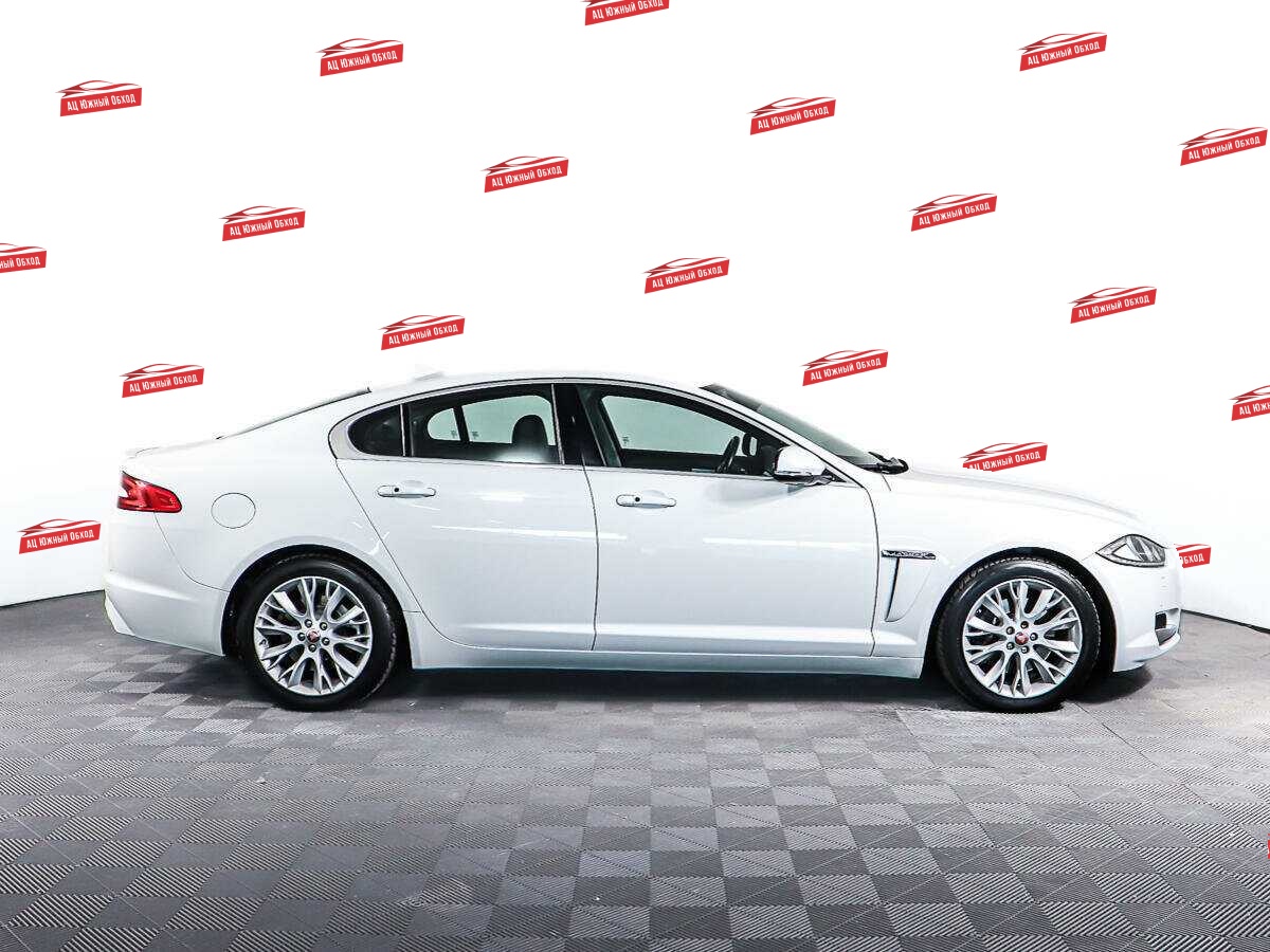 Купить Jaguar XF с пробегом. Фото: #3