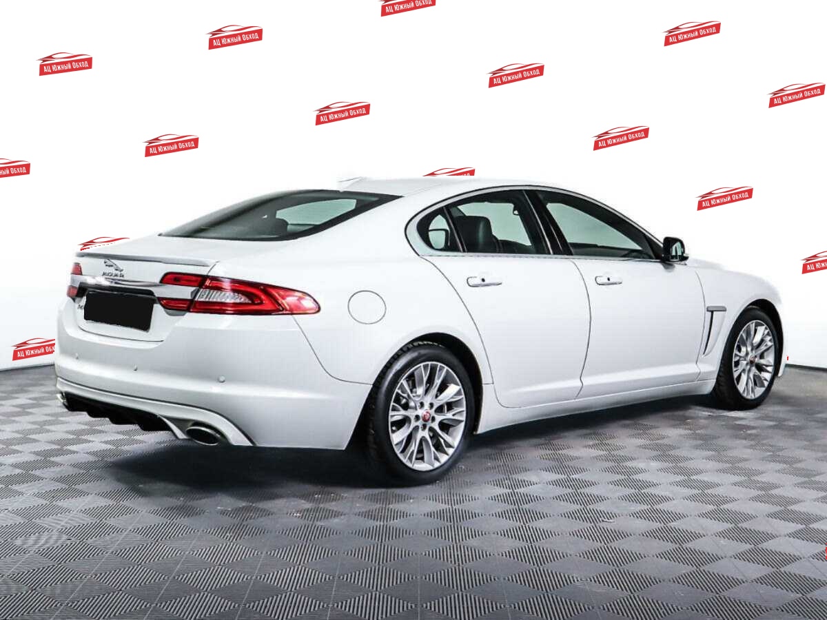 Купить Jaguar XF с пробегом. Фото: #4