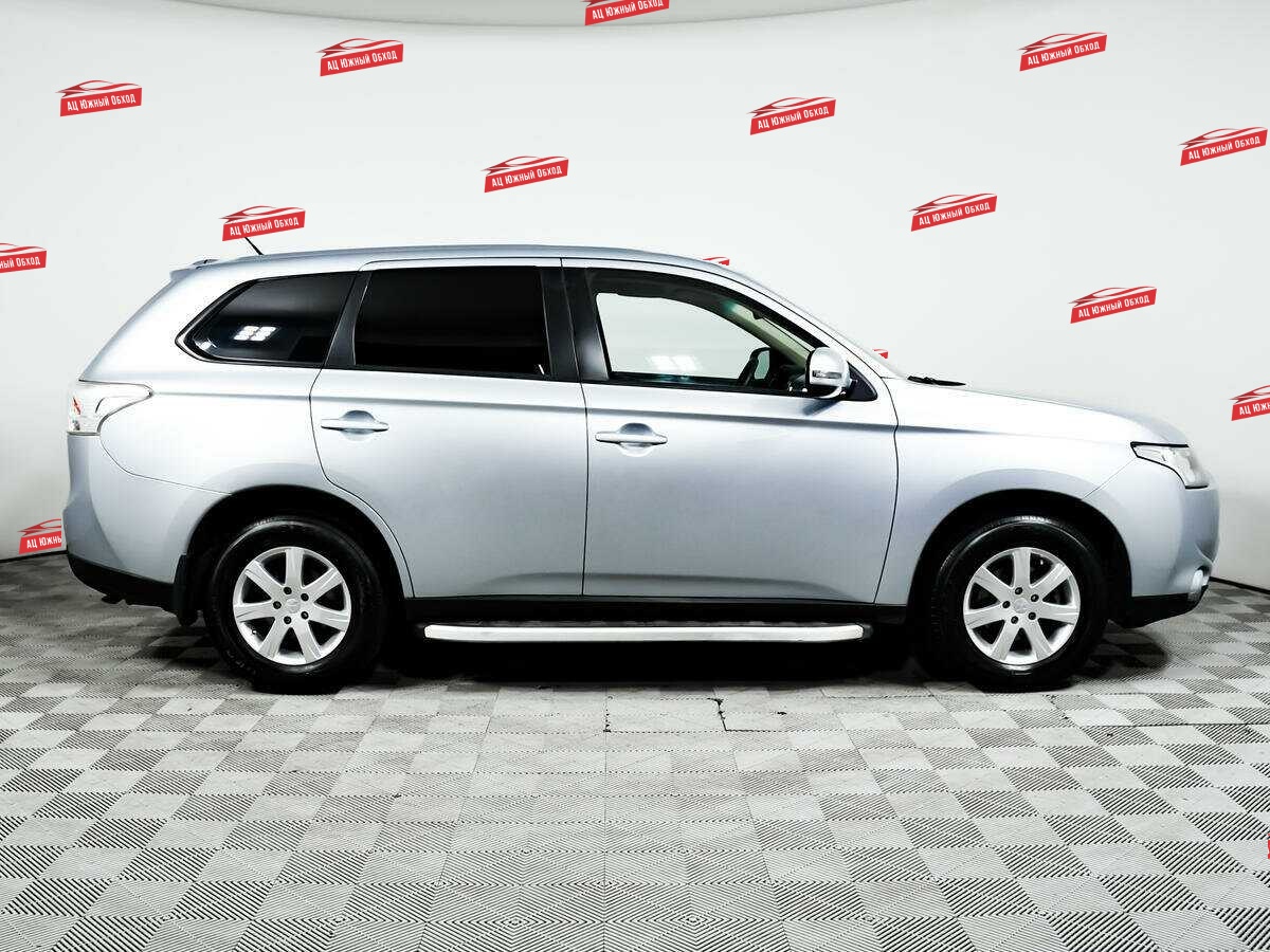 Купить Mitsubishi Outlander с пробегом. Фото: #3