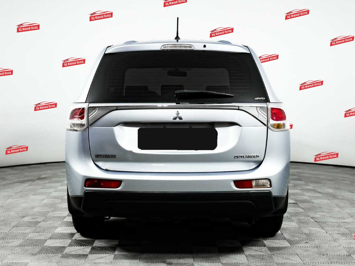 Купить Mitsubishi Outlander с пробегом. Фото: #5