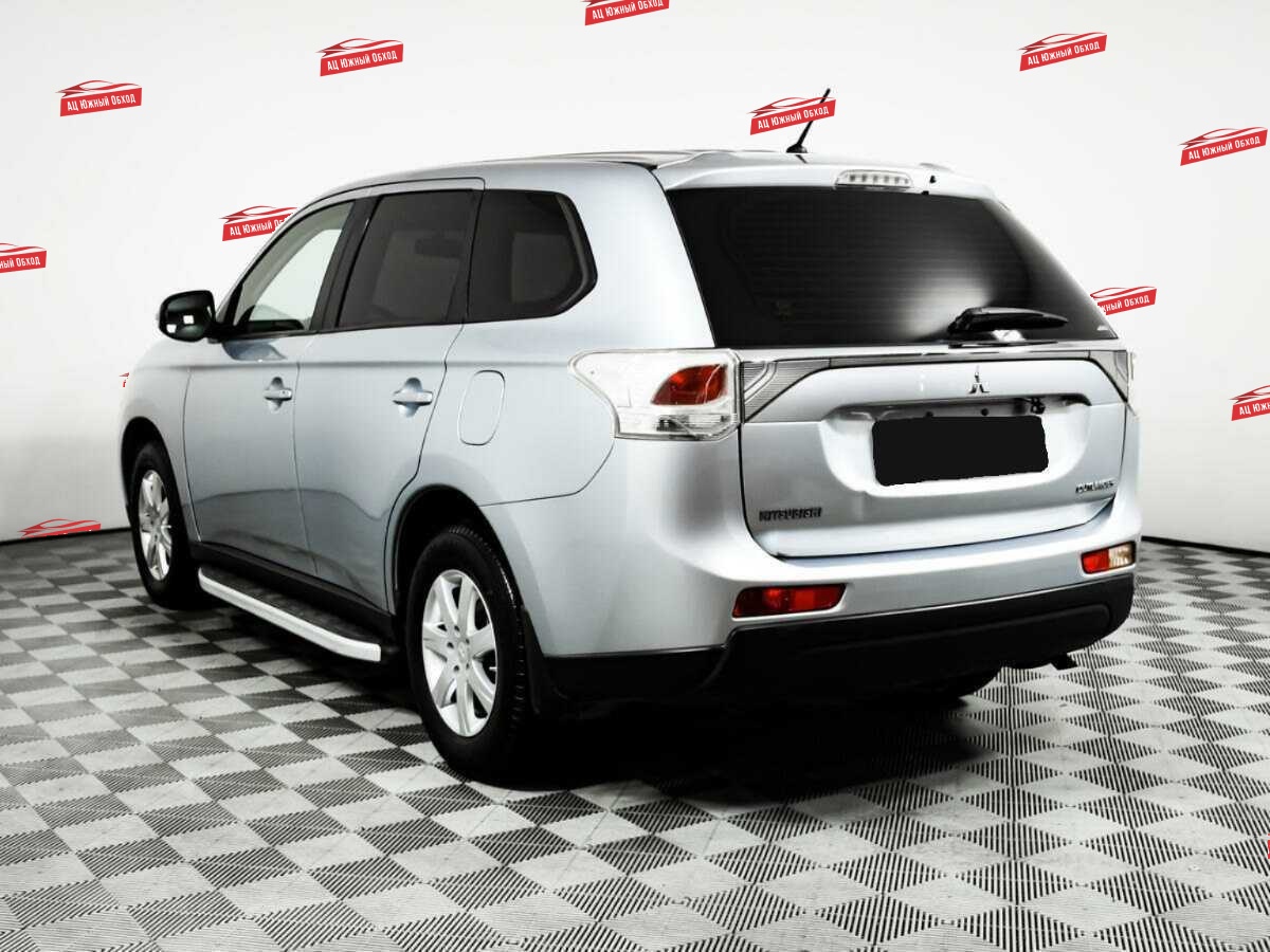 Купить Mitsubishi Outlander с пробегом. Фото: #6