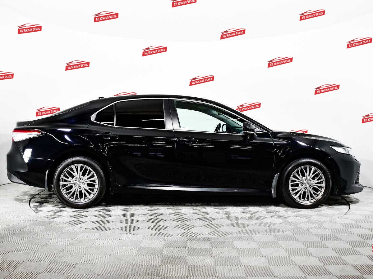 Купить Toyota Camry с пробегом. Фото: #3