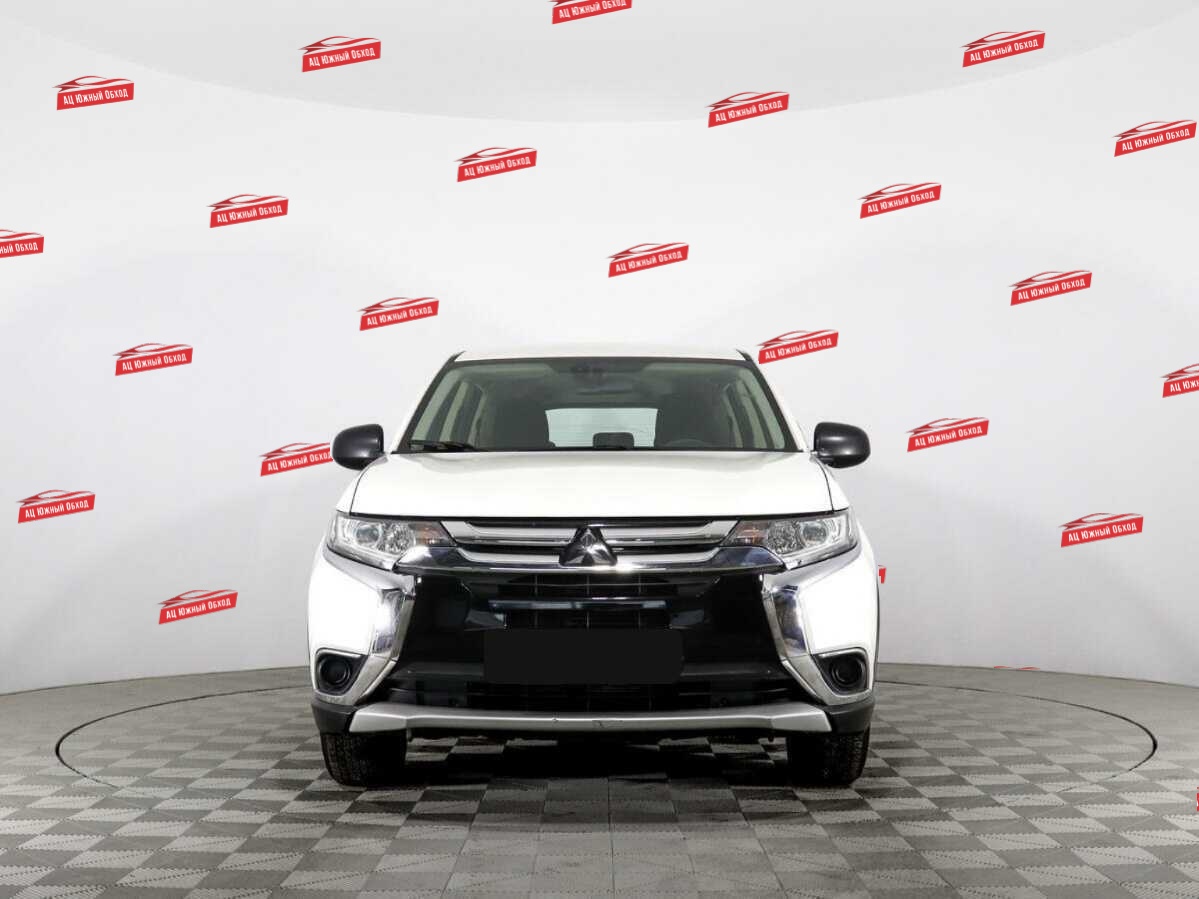 Купить Mitsubishi Outlander с пробегом. Фото: #1