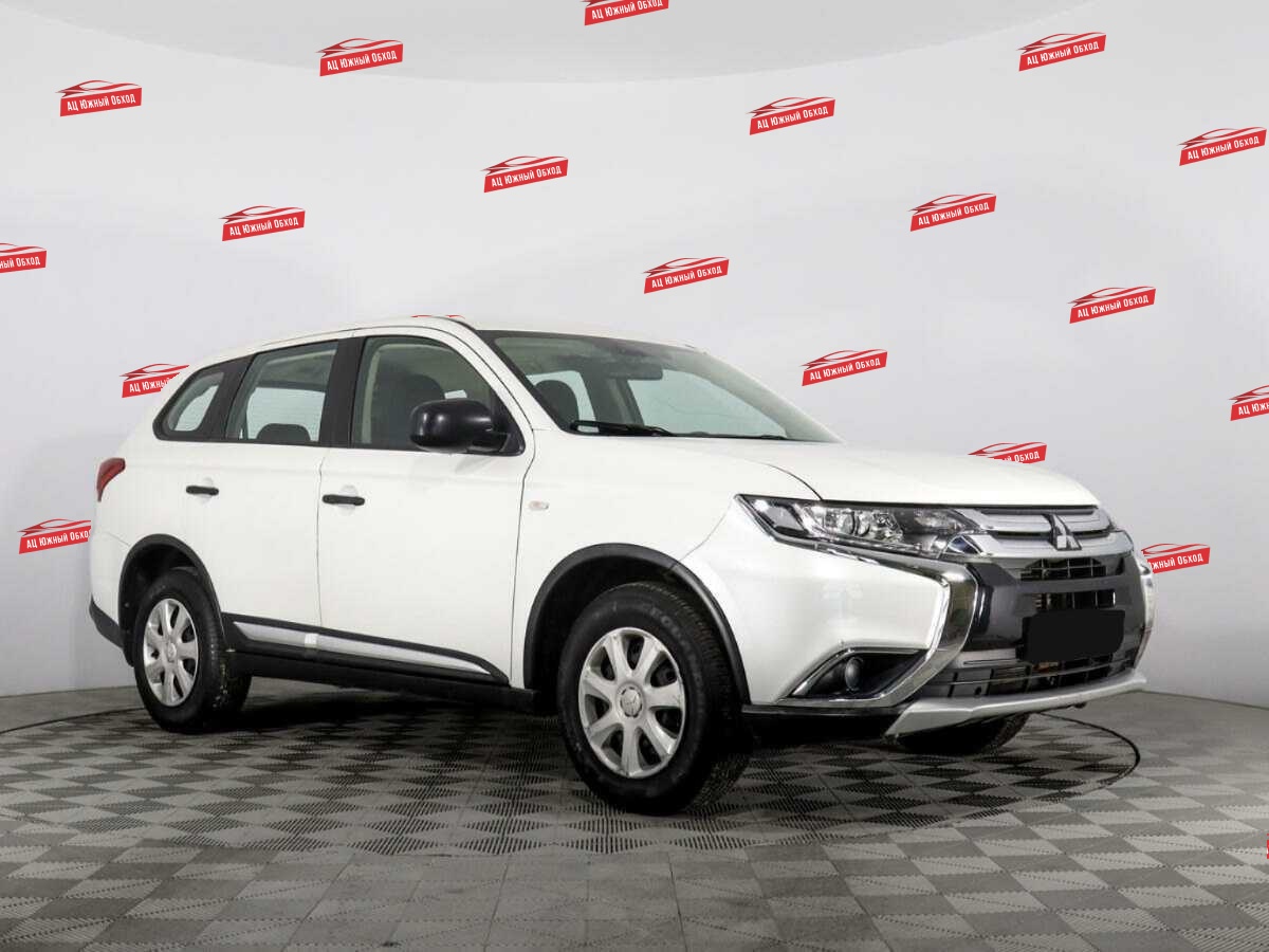 Купить Mitsubishi Outlander с пробегом. Фото: #2