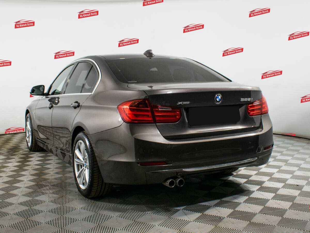 Купить BMW 3 серии с пробегом. Фото: #6