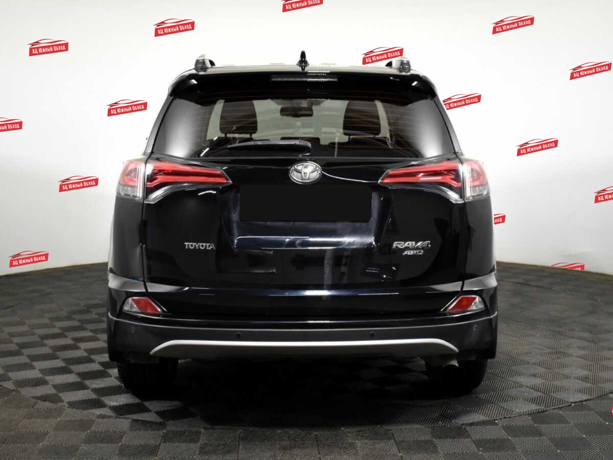 Купить Toyota RAV4 с пробегом. Фото: #4