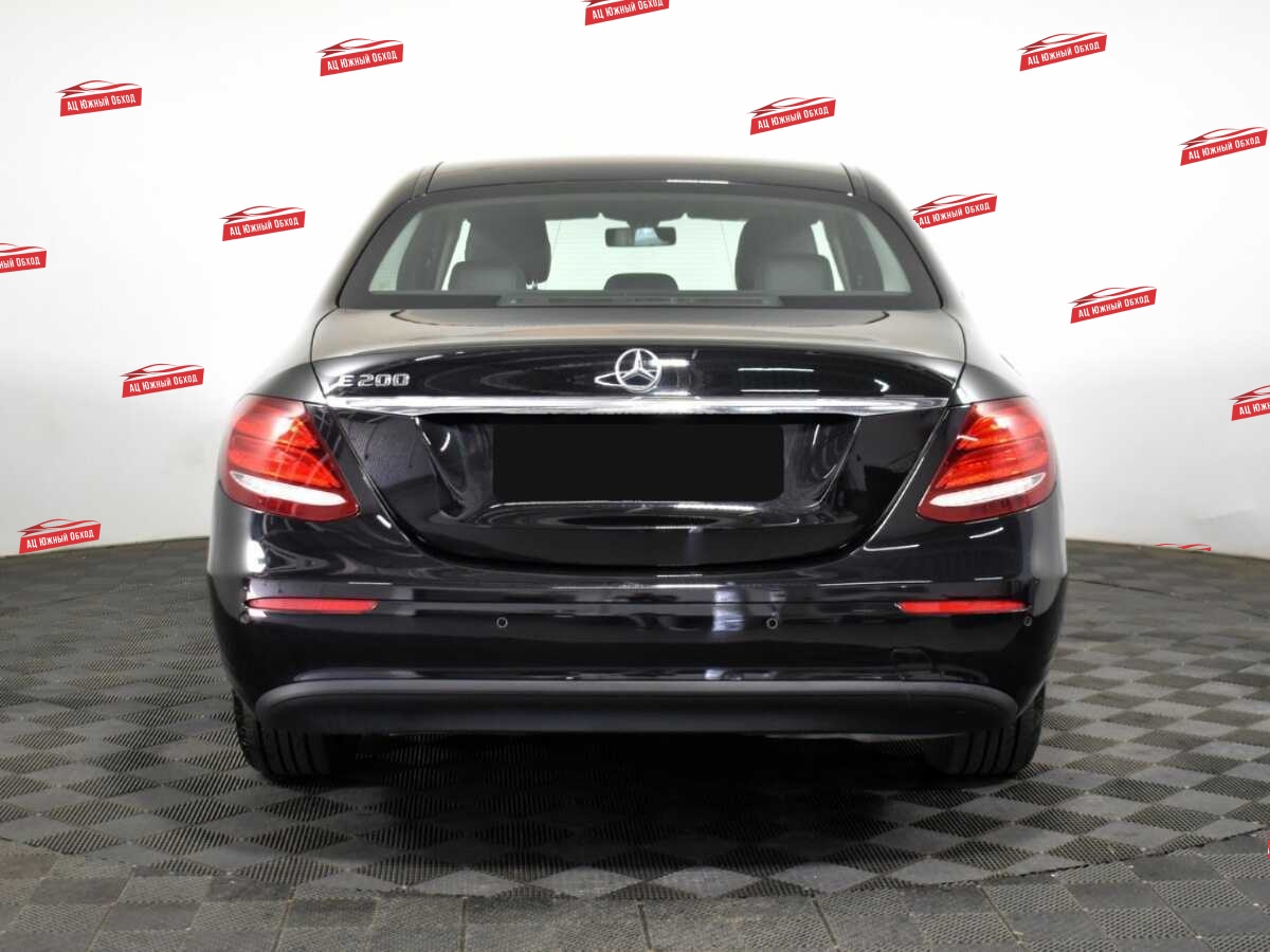 Купить Mercedes-Benz E-Класс с пробегом. Фото: #4