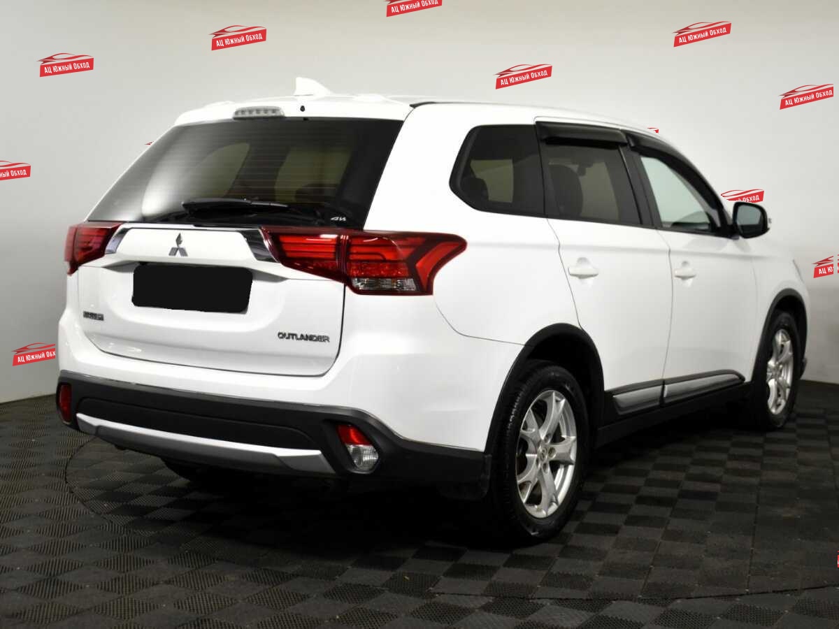 Купить Mitsubishi Outlander с пробегом. Фото: #3