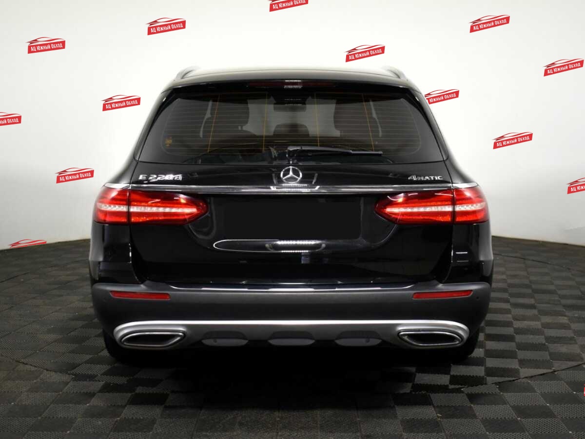 Купить Mercedes-Benz E-Класс с пробегом. Фото: #4