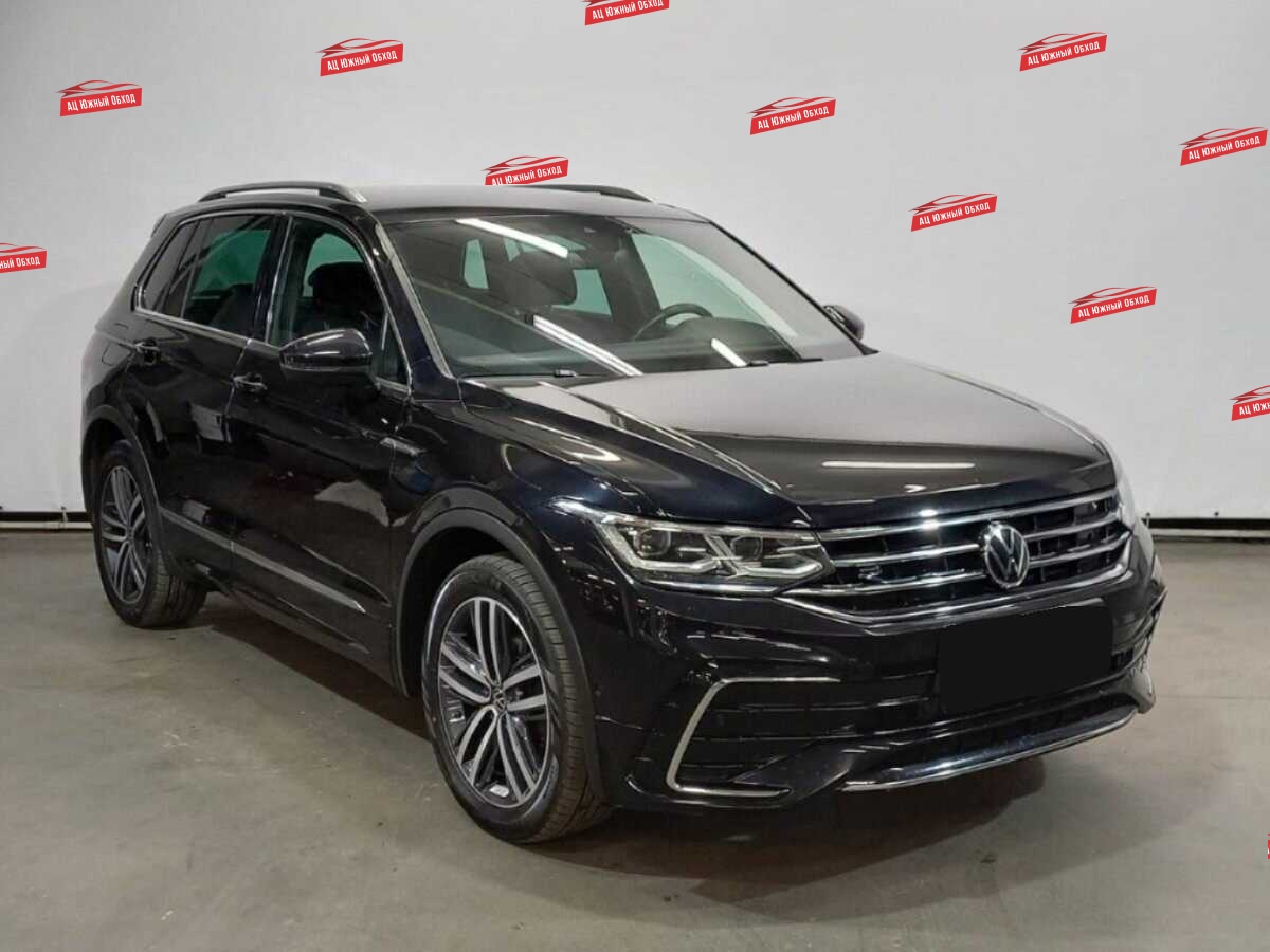 Купить Volkswagen Tiguan с пробегом. Фото: #2