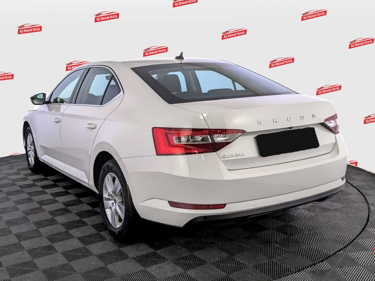 Купить Skoda Superb с пробегом. Фото: #6