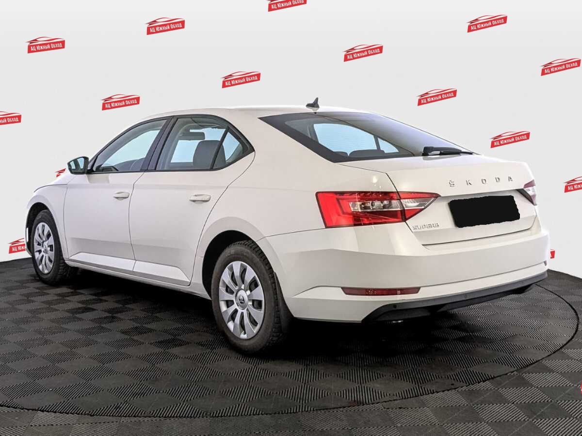 Купить Skoda Superb с пробегом. Фото: #6
