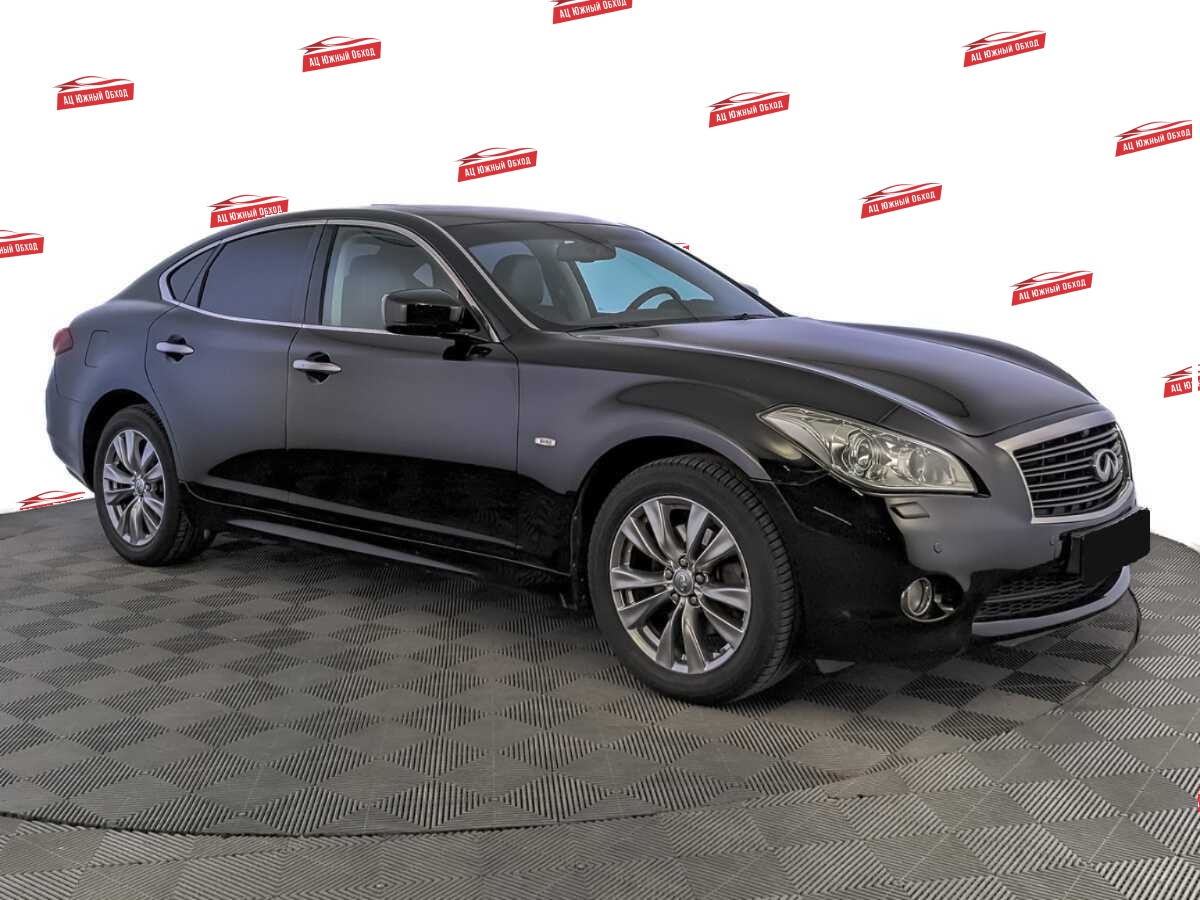 Купить Infiniti Q70 с пробегом. Фото: #2