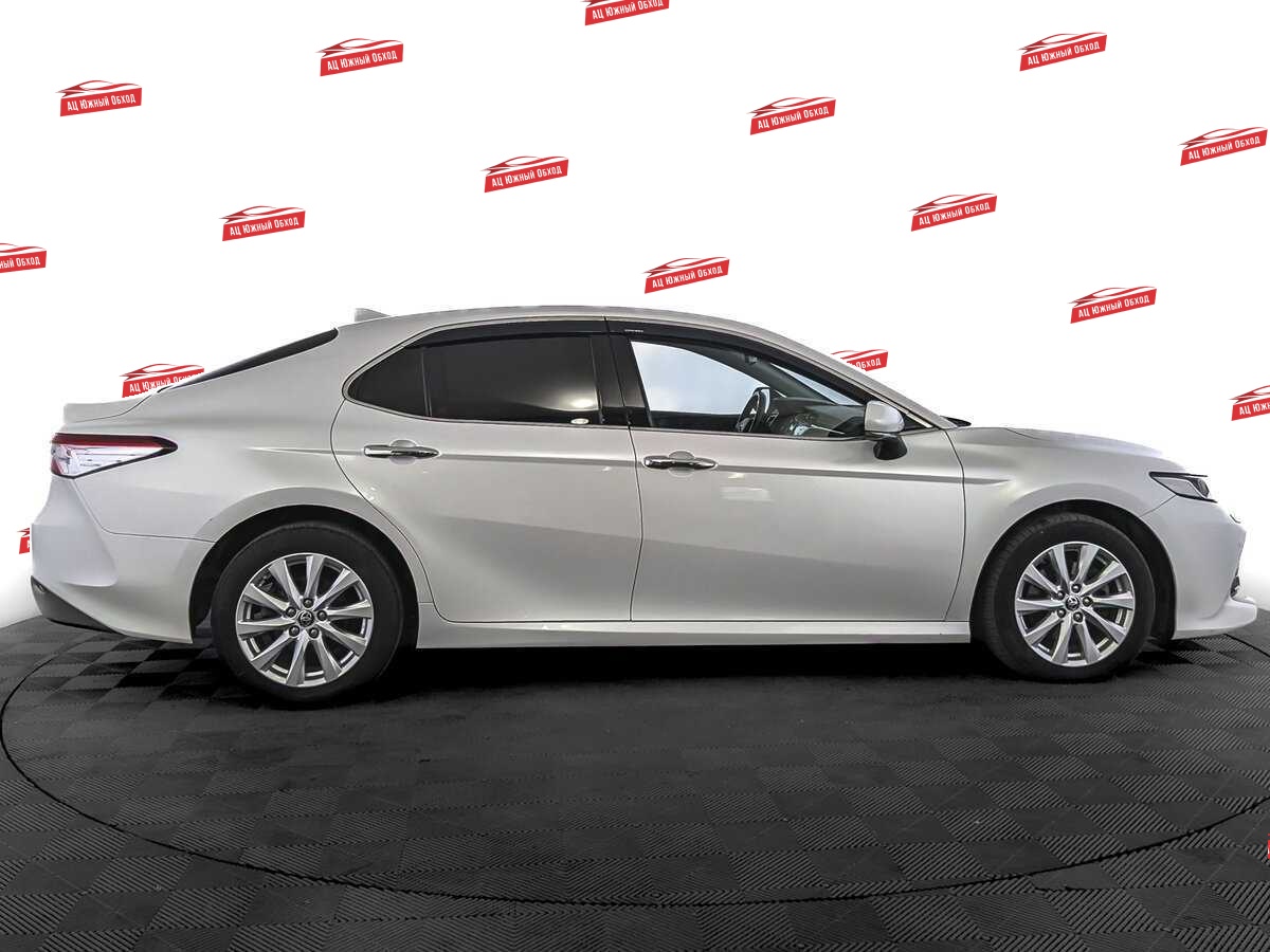 Купить Toyota Camry с пробегом. Фото: #3