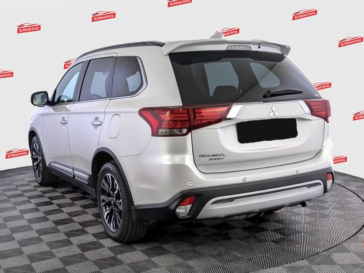 Купить Mitsubishi Outlander с пробегом. Фото: #6