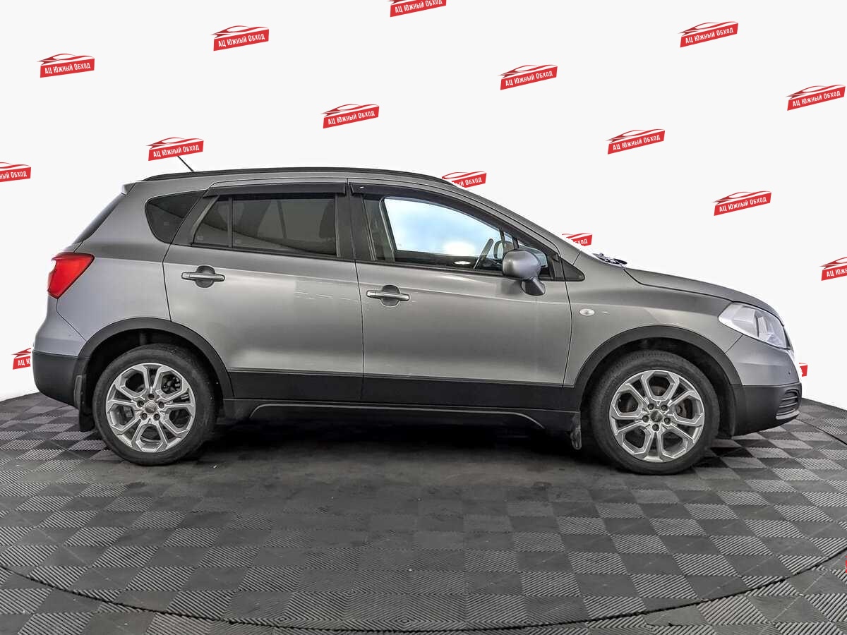 Купить Suzuki SX4 с пробегом. Фото: #3