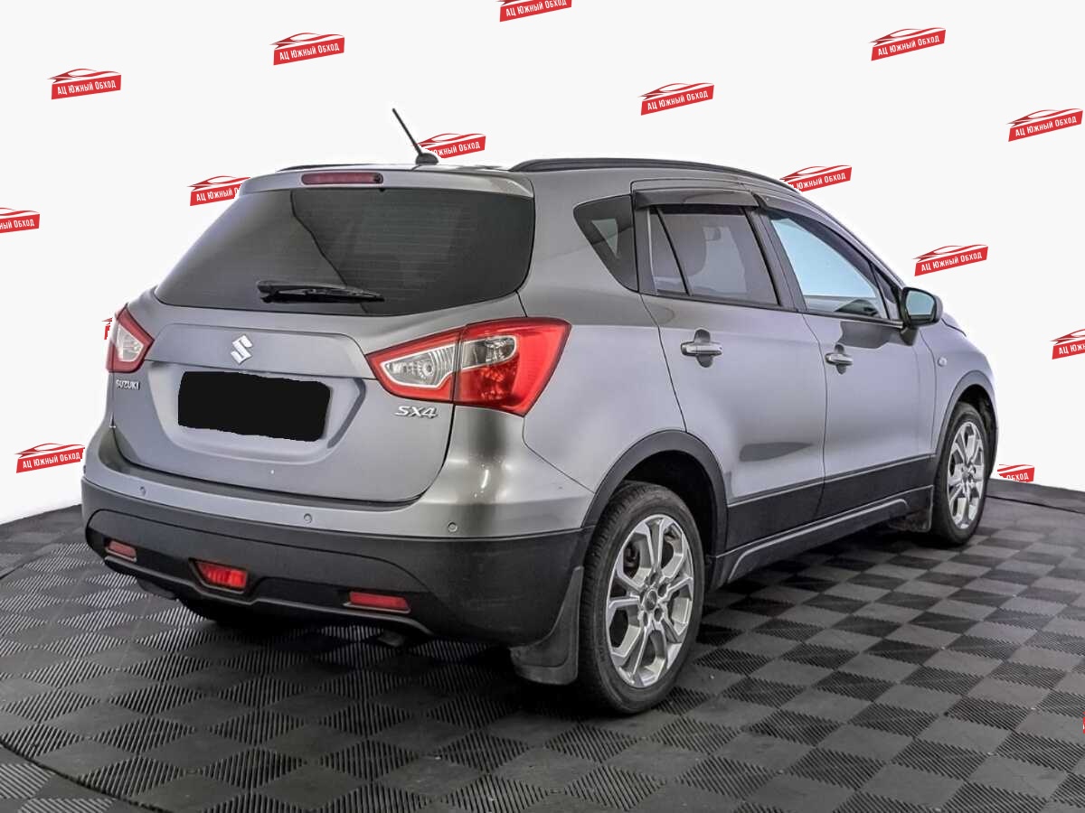 Купить Suzuki SX4 с пробегом. Фото: #4