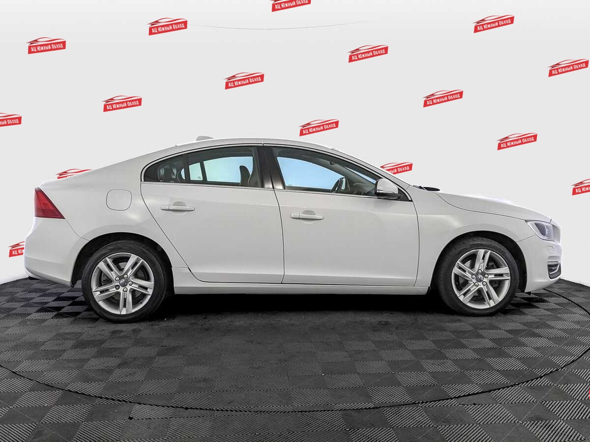 Купить Volvo S60 с пробегом. Фото: #3