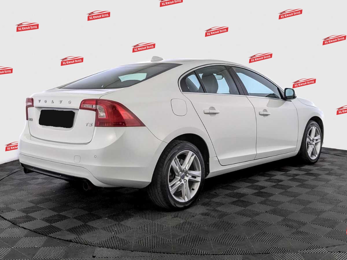 Купить Volvo S60 с пробегом. Фото: #4