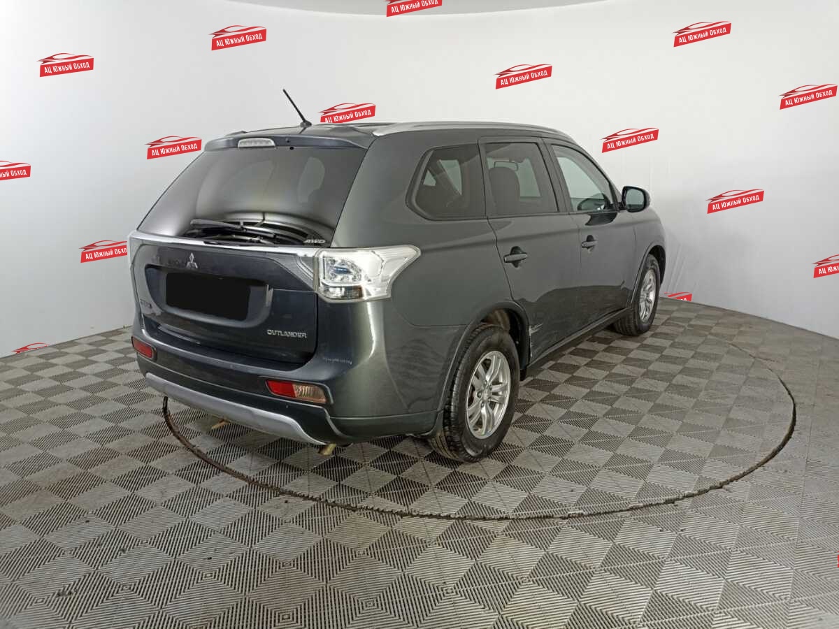 Купить Mitsubishi Outlander с пробегом. Фото: #4