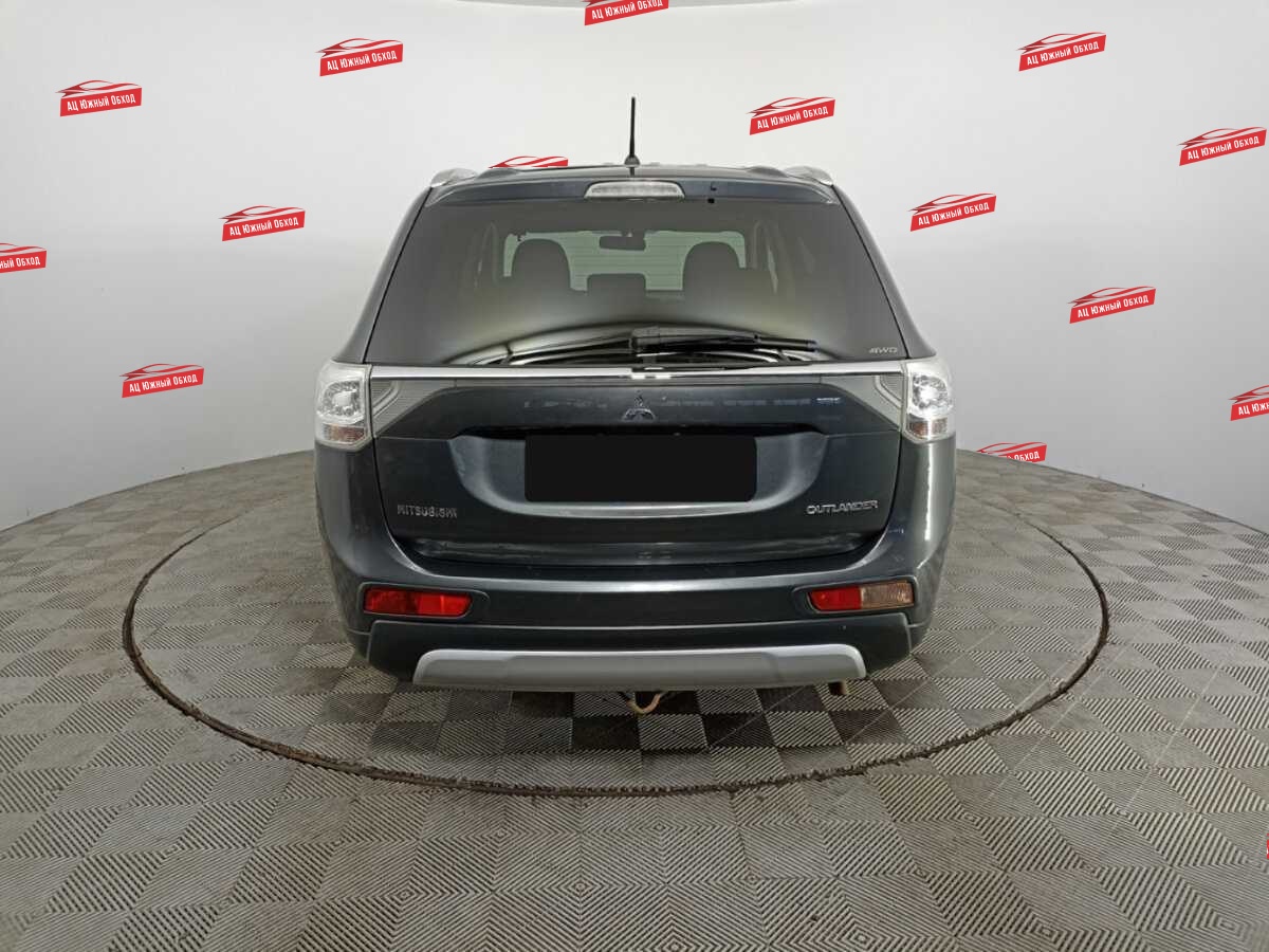 Купить Mitsubishi Outlander с пробегом. Фото: #5