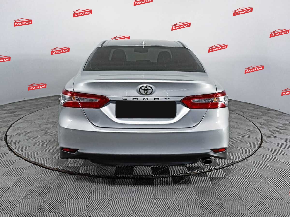 Купить Toyota Camry с пробегом. Фото: #4