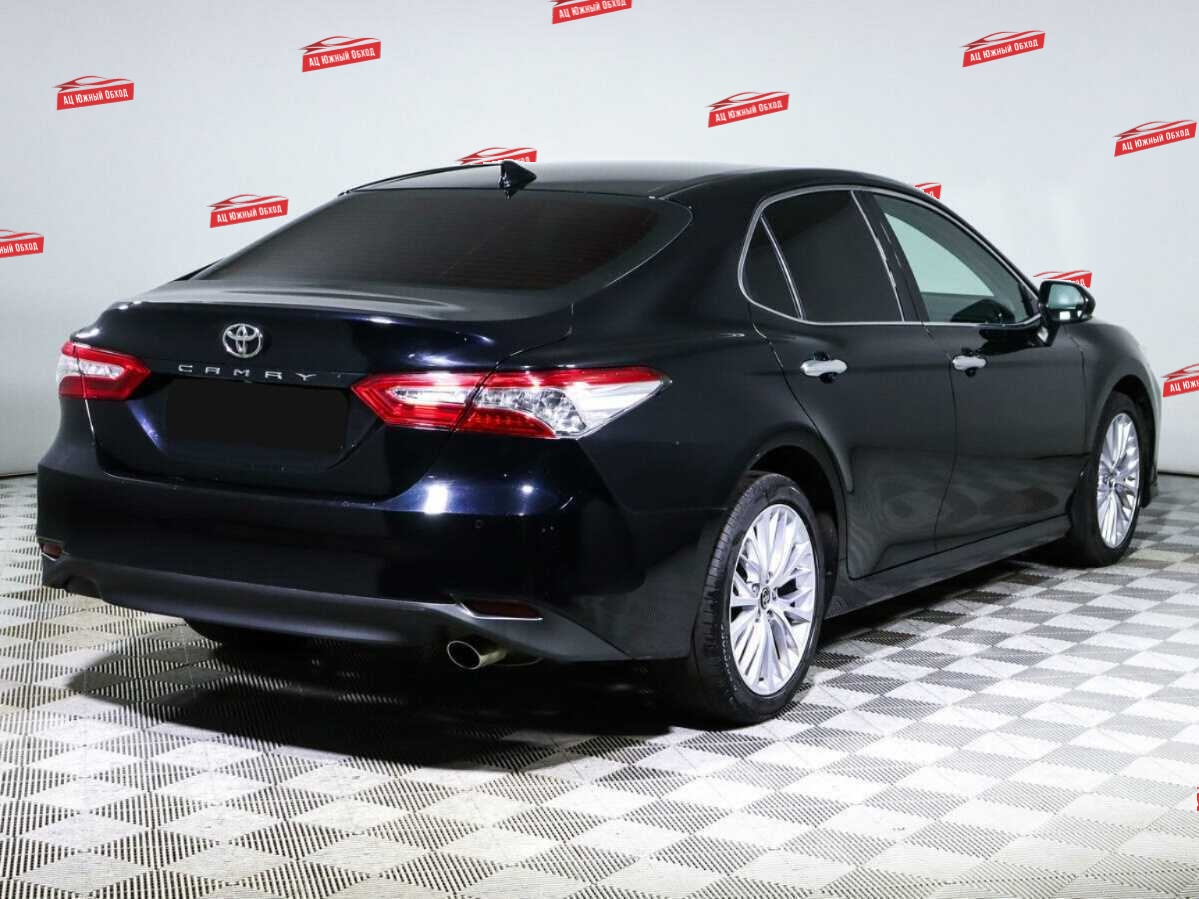 Купить Toyota Camry с пробегом. Фото: #3