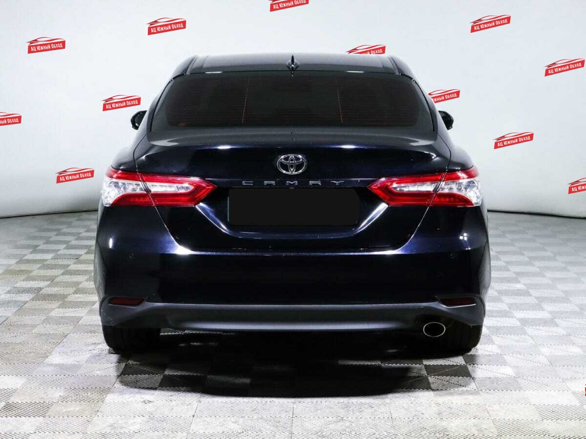 Купить Toyota Camry с пробегом. Фото: #4