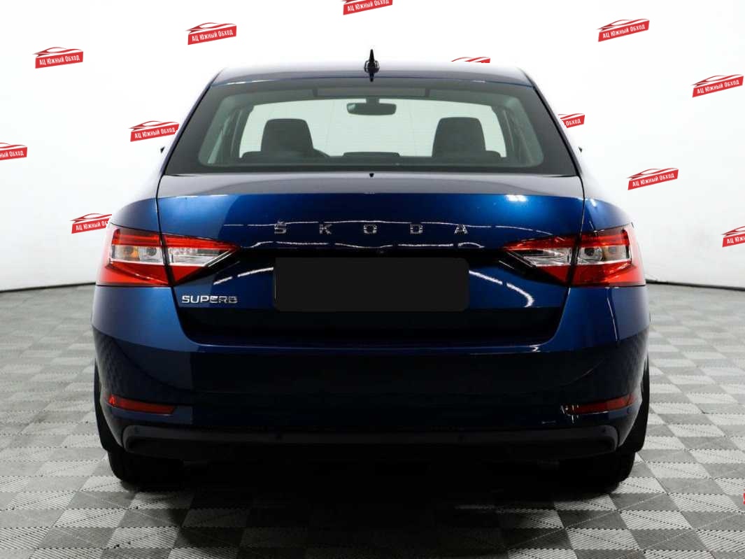Купить Skoda Superb с пробегом. Фото: #5