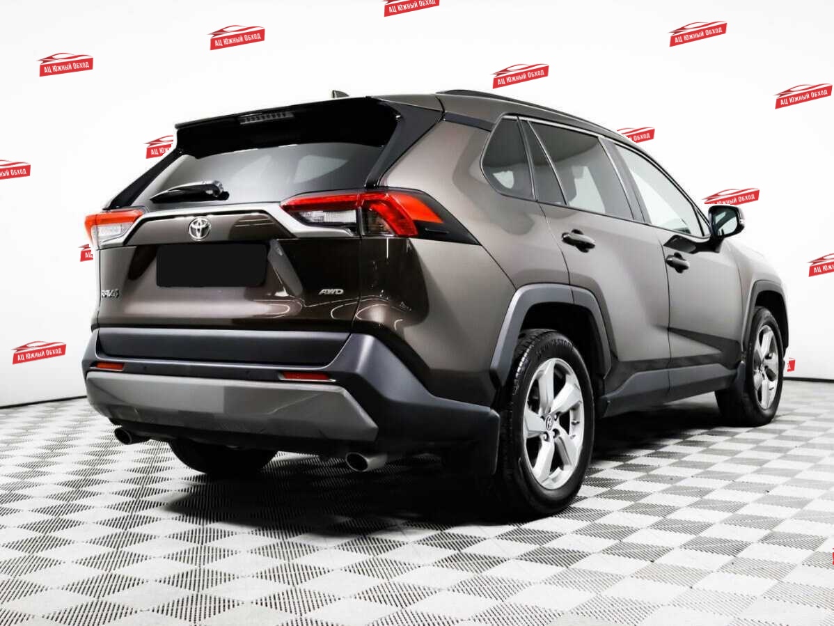 Купить Toyota RAV4 с пробегом. Фото: #4