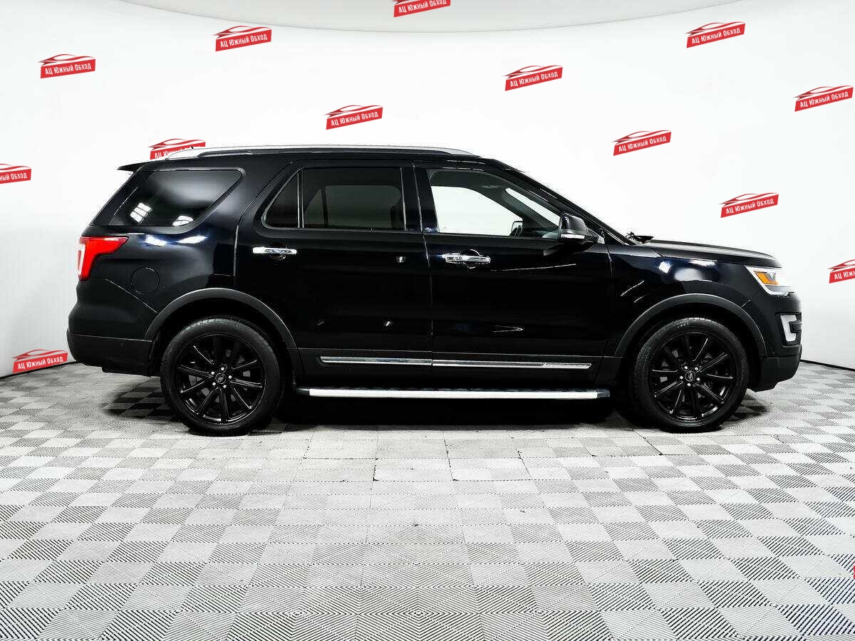 Купить Ford Explorer с пробегом. Фото: #3