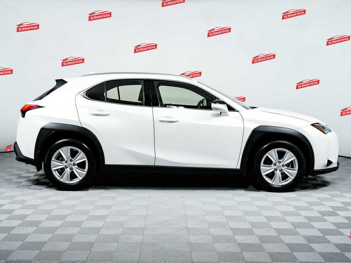Купить Lexus UX с пробегом. Фото: #3