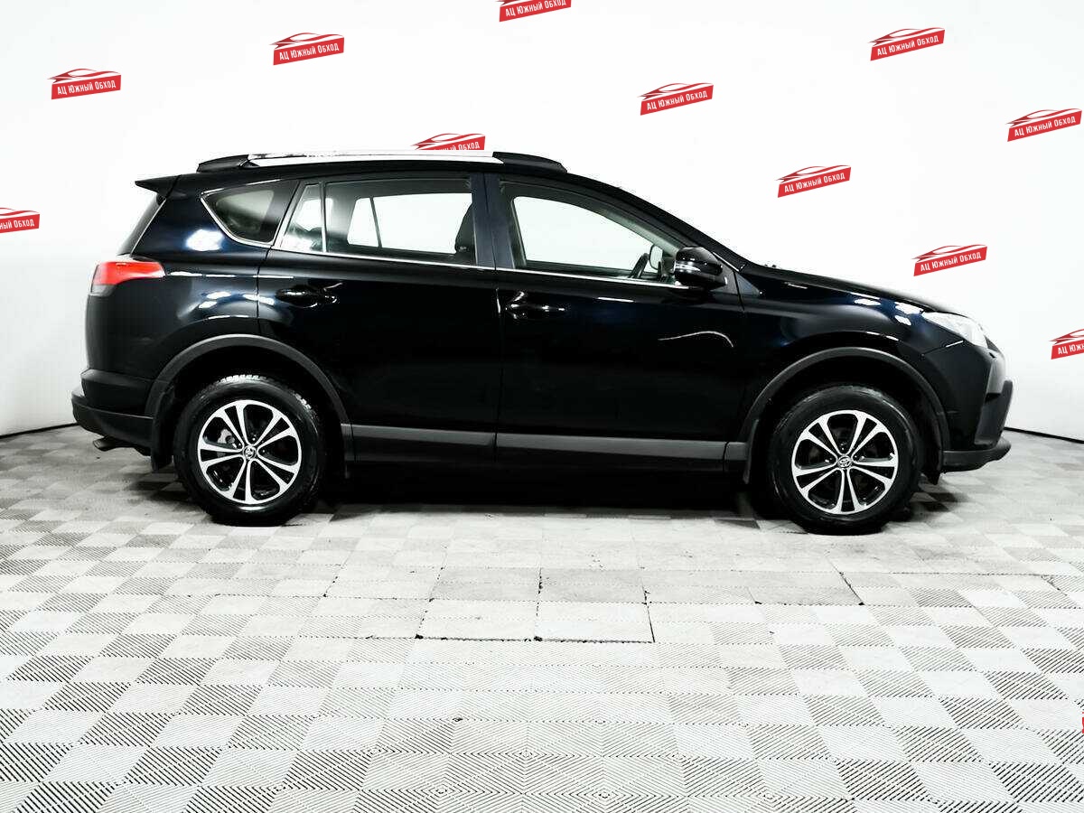 Купить Toyota RAV4 с пробегом. Фото: #3
