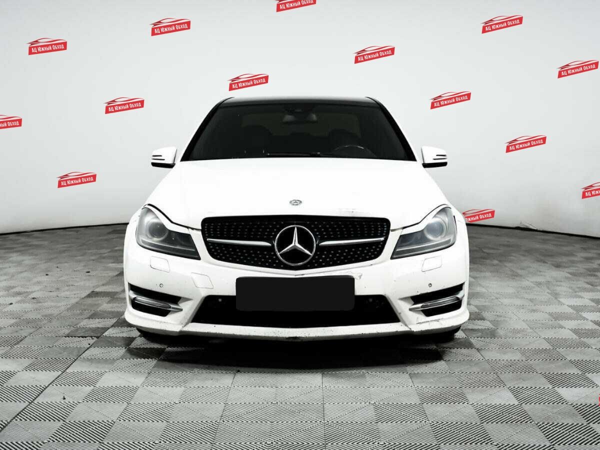 Купить Mercedes-Benz C-Класс с пробегом. Фото: #1