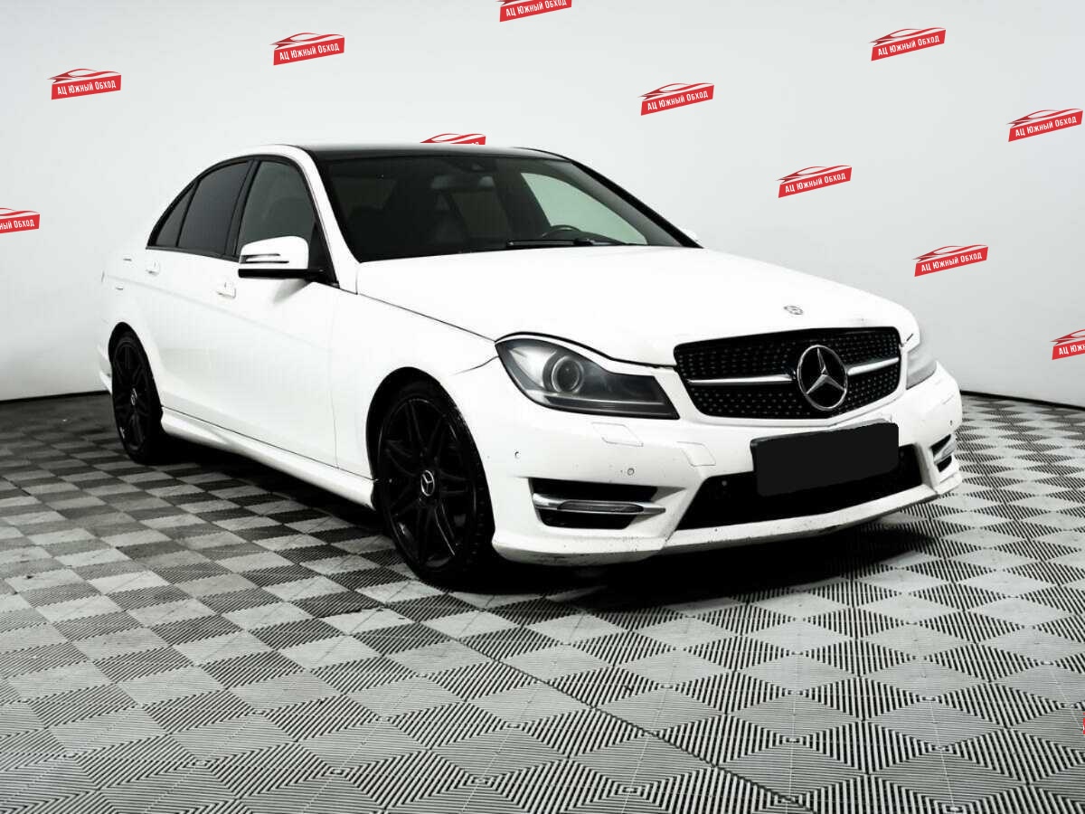 Купить Mercedes-Benz C-Класс с пробегом. Фото: #2