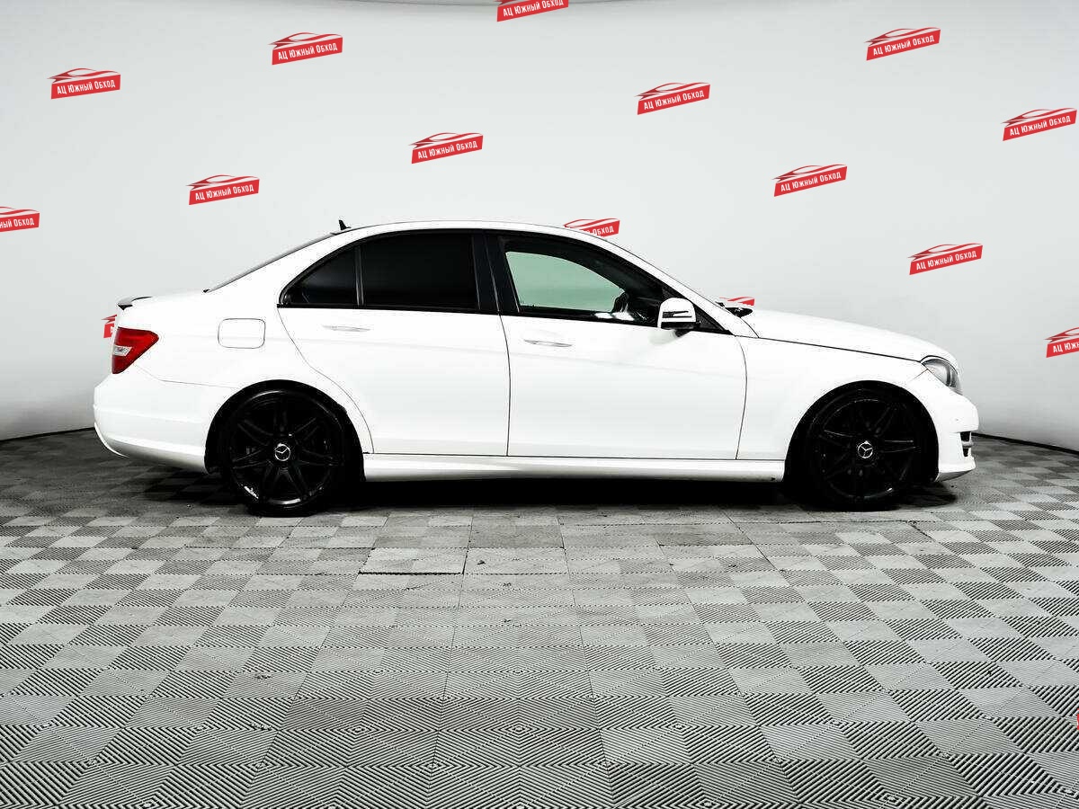 Купить Mercedes-Benz C-Класс с пробегом. Фото: #3