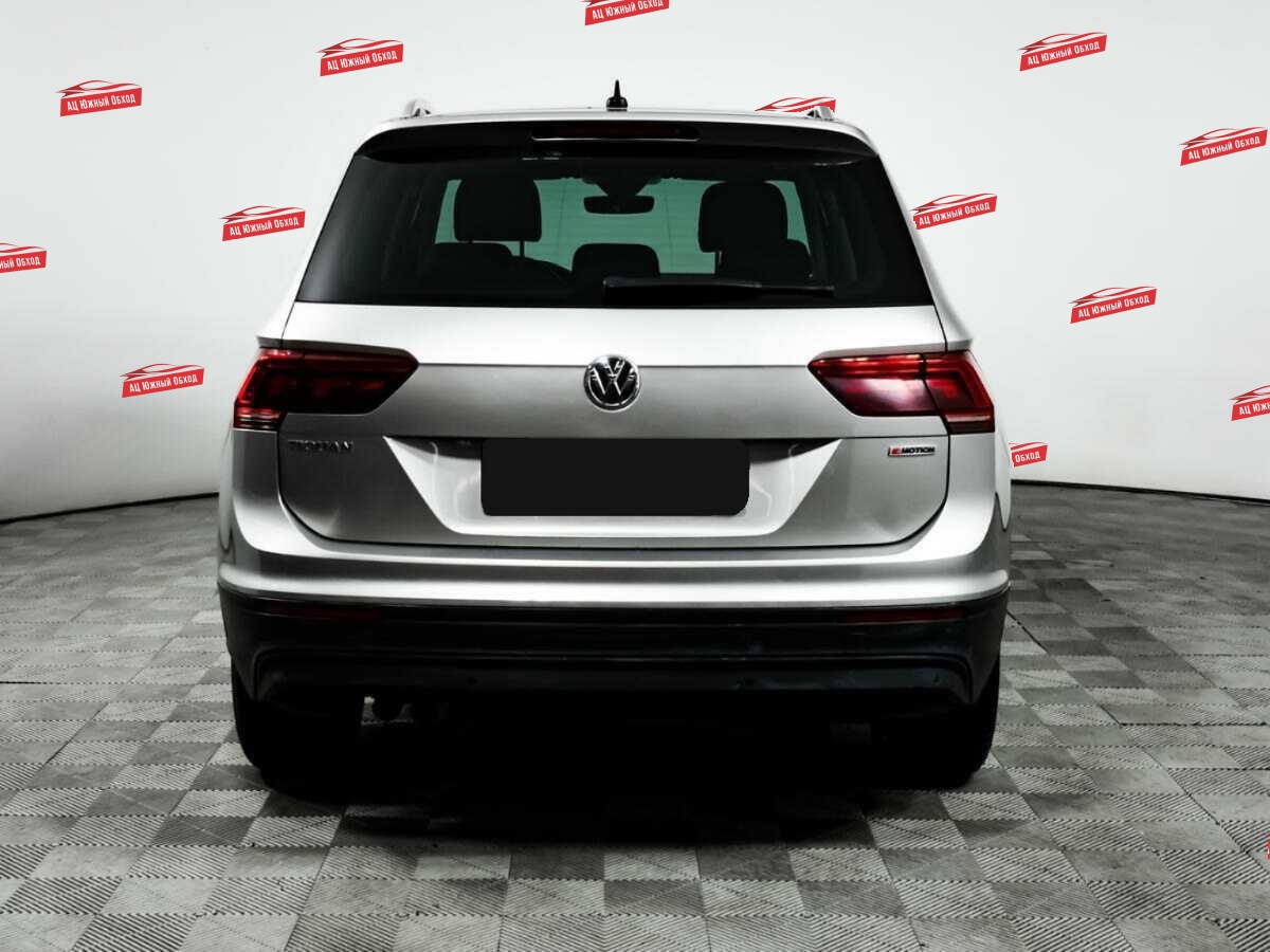 Купить Volkswagen Tiguan с пробегом. Фото: #5