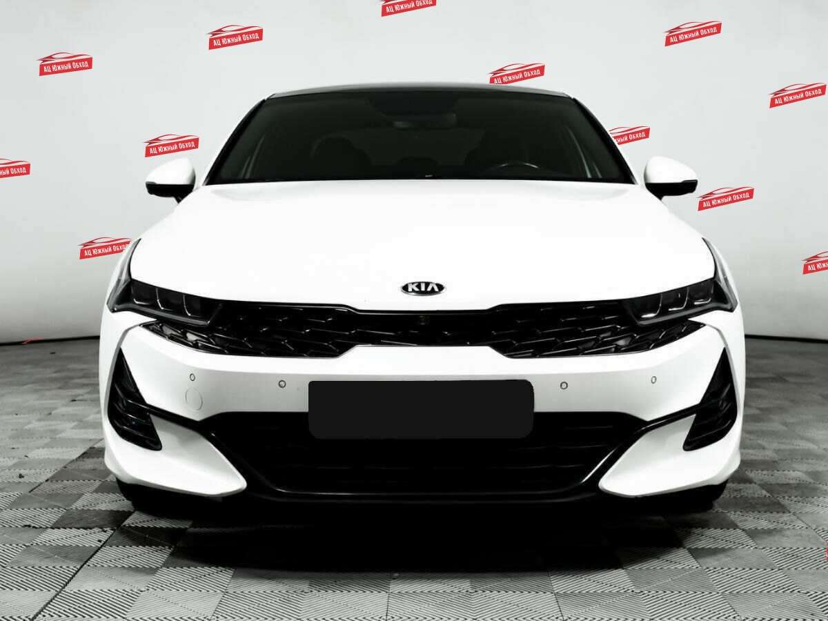 Купить Kia K5 с пробегом. Фото: #1