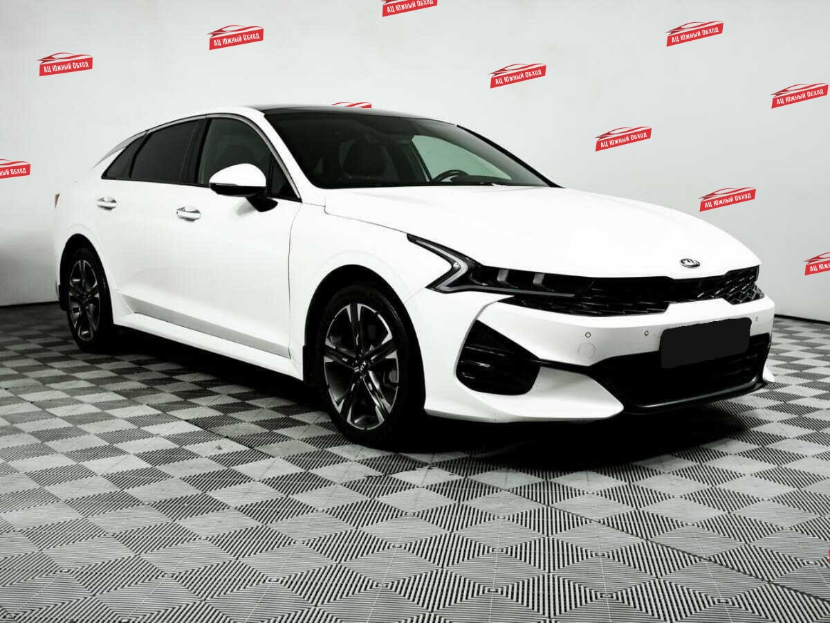 Купить Kia K5 с пробегом. Фото: #2