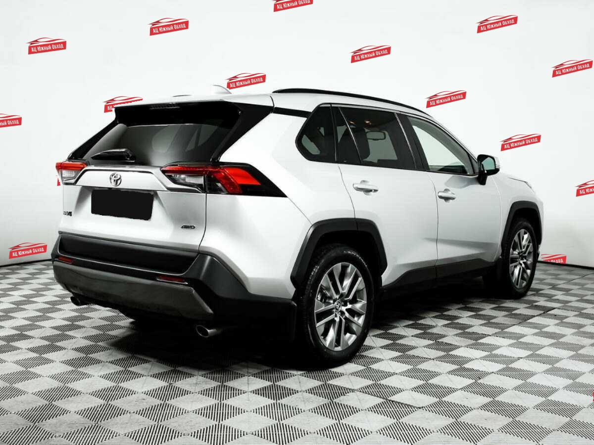 Купить Toyota RAV4 с пробегом. Фото: #4