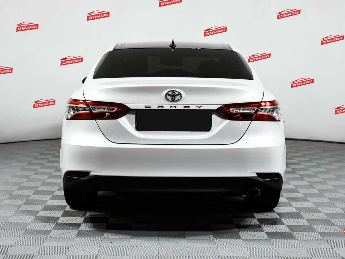 Купить Toyota Camry с пробегом. Фото: #5